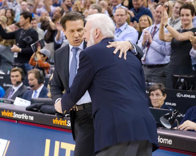 10009647-nba-san-antonio-spurs-at-utah-jazz.jpg